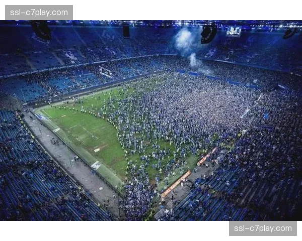 德甲比赛日现场观察：球迷回归球场，氛围逐渐恢复